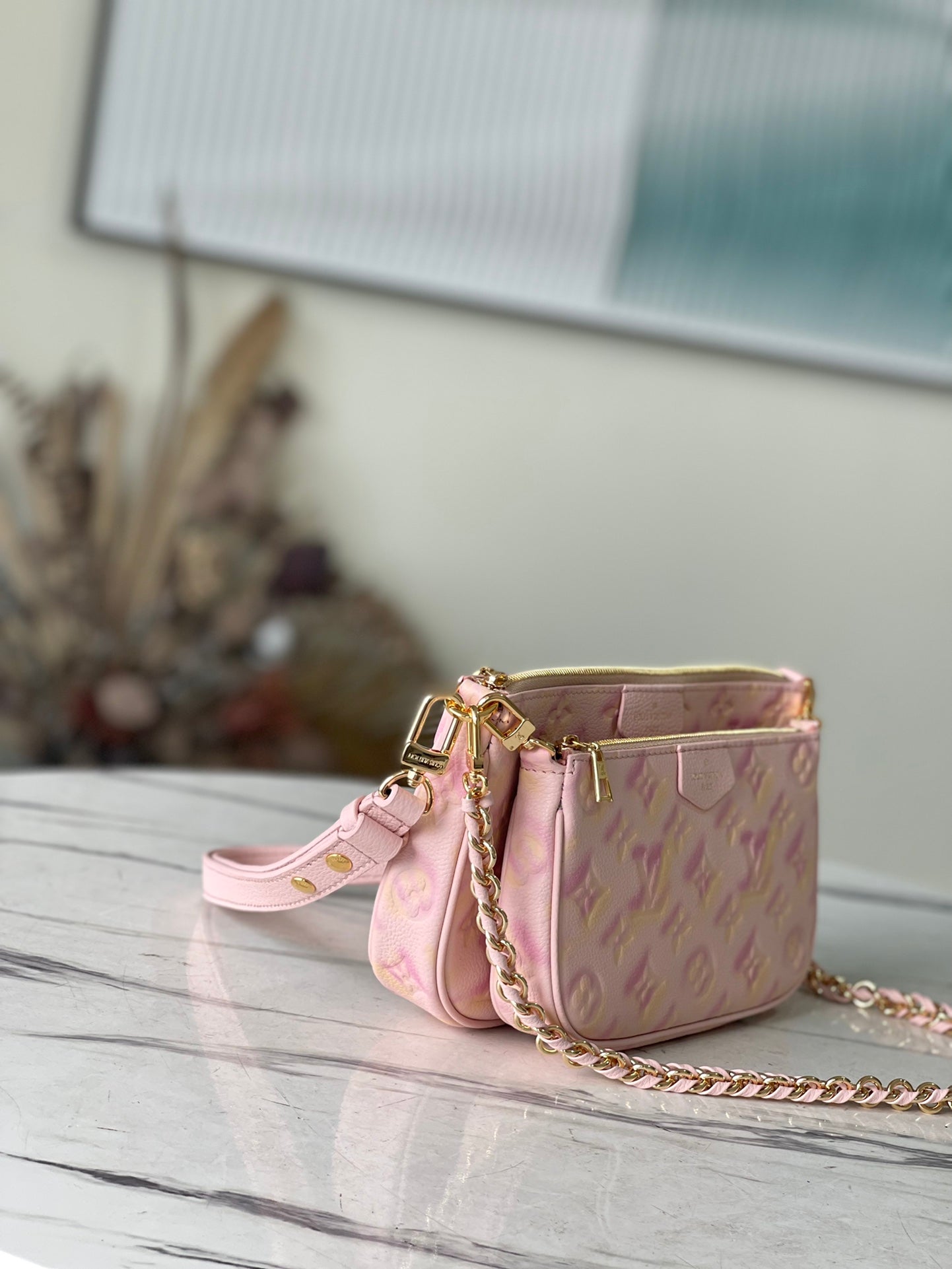 M46093 路L家-Multi Pochette Accessoires 手袋 粉色
