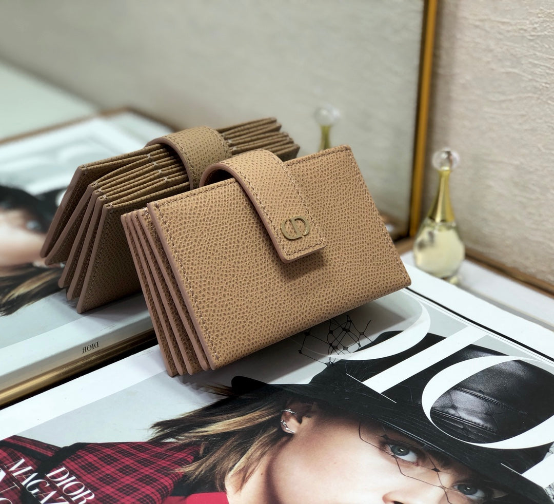 Dior 風琴卡包