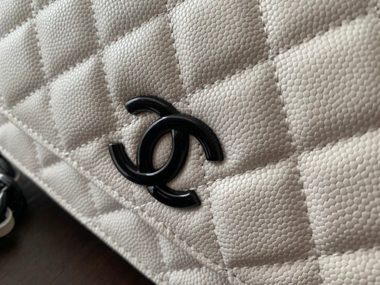 Chanel WOC-白色球紋牛皮-黑扣