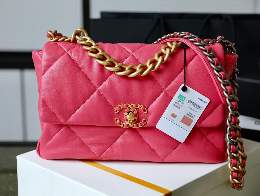 Chanel 19Bag-中號唇膏粉