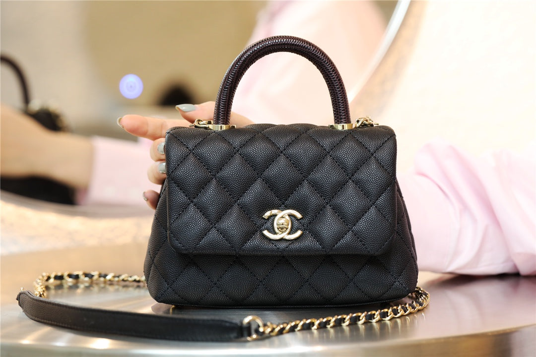 Chanel mini coco handle-黑色球文牛皮+棗紅蜥蜴皮手腕-淡金扣