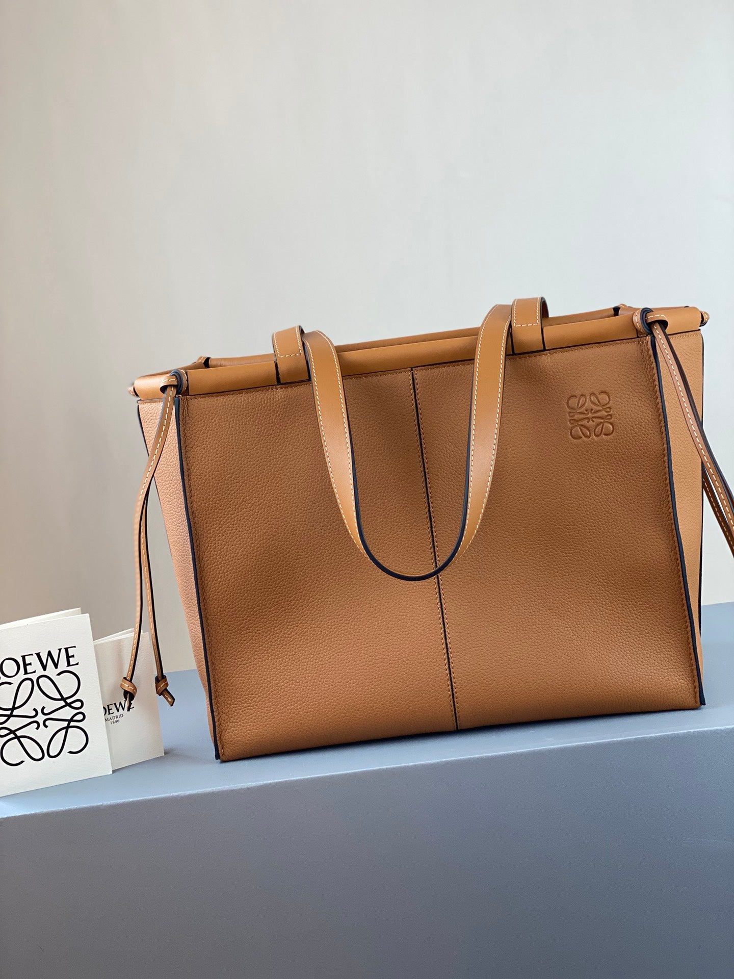羅L威-Cushion tote 小號