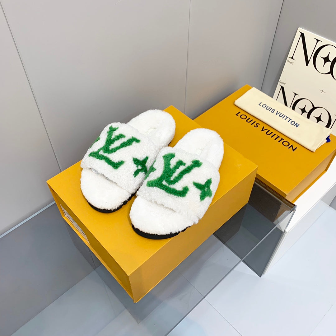 路L家-2022早春新款 毛毛拖鞋 白綠色