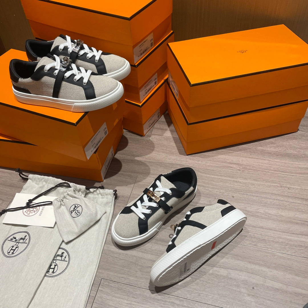 小愛款-最新Kelly扣小白鞋板鞋 男款