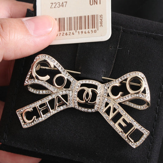 Chanel 胸針