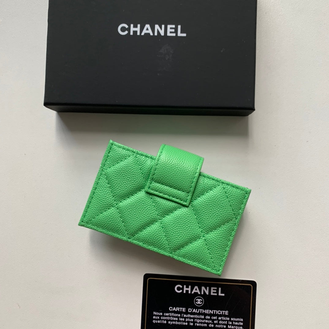 Chanel 多隔層風琴卡包