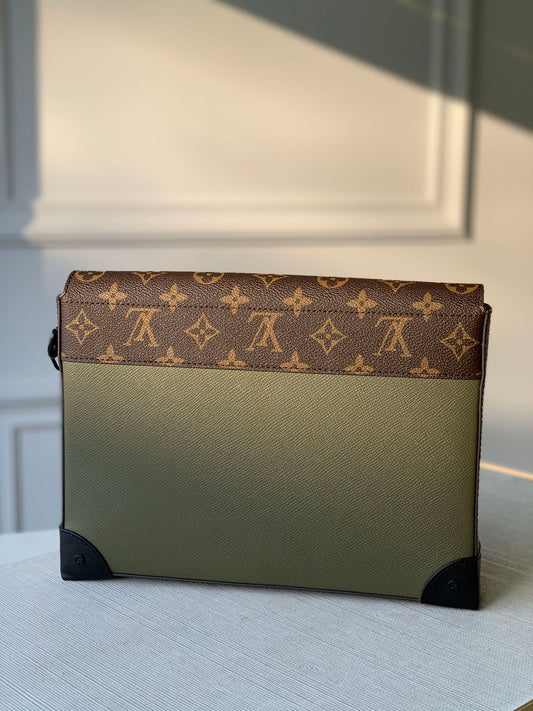 LV M30583 Pochette Voyage Steamer手拿包 墨綠色