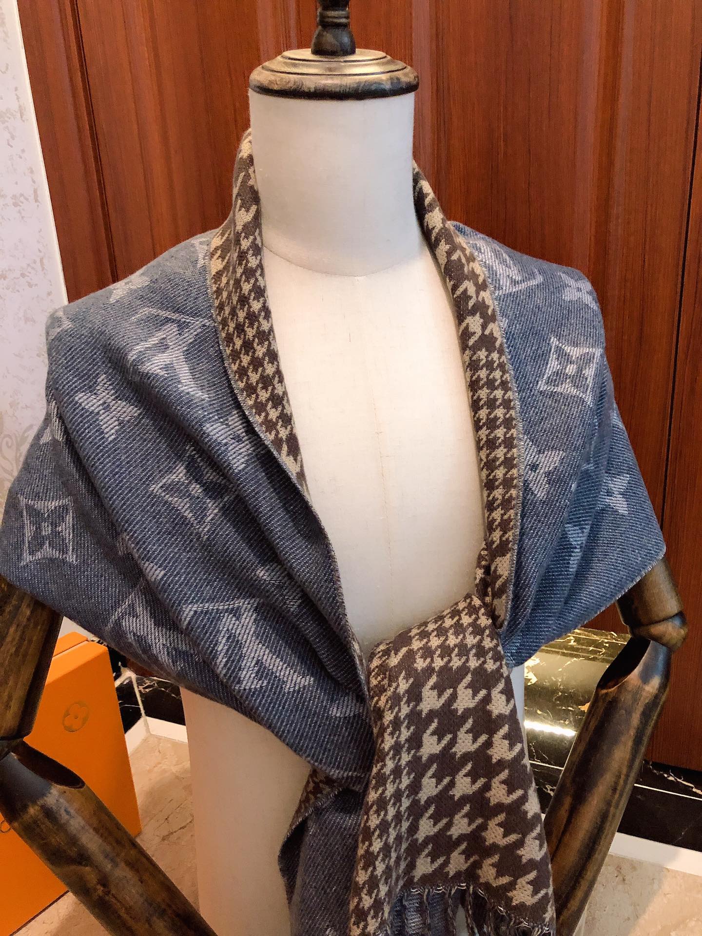 路L家-提花圍巾 38*190cm 藍色