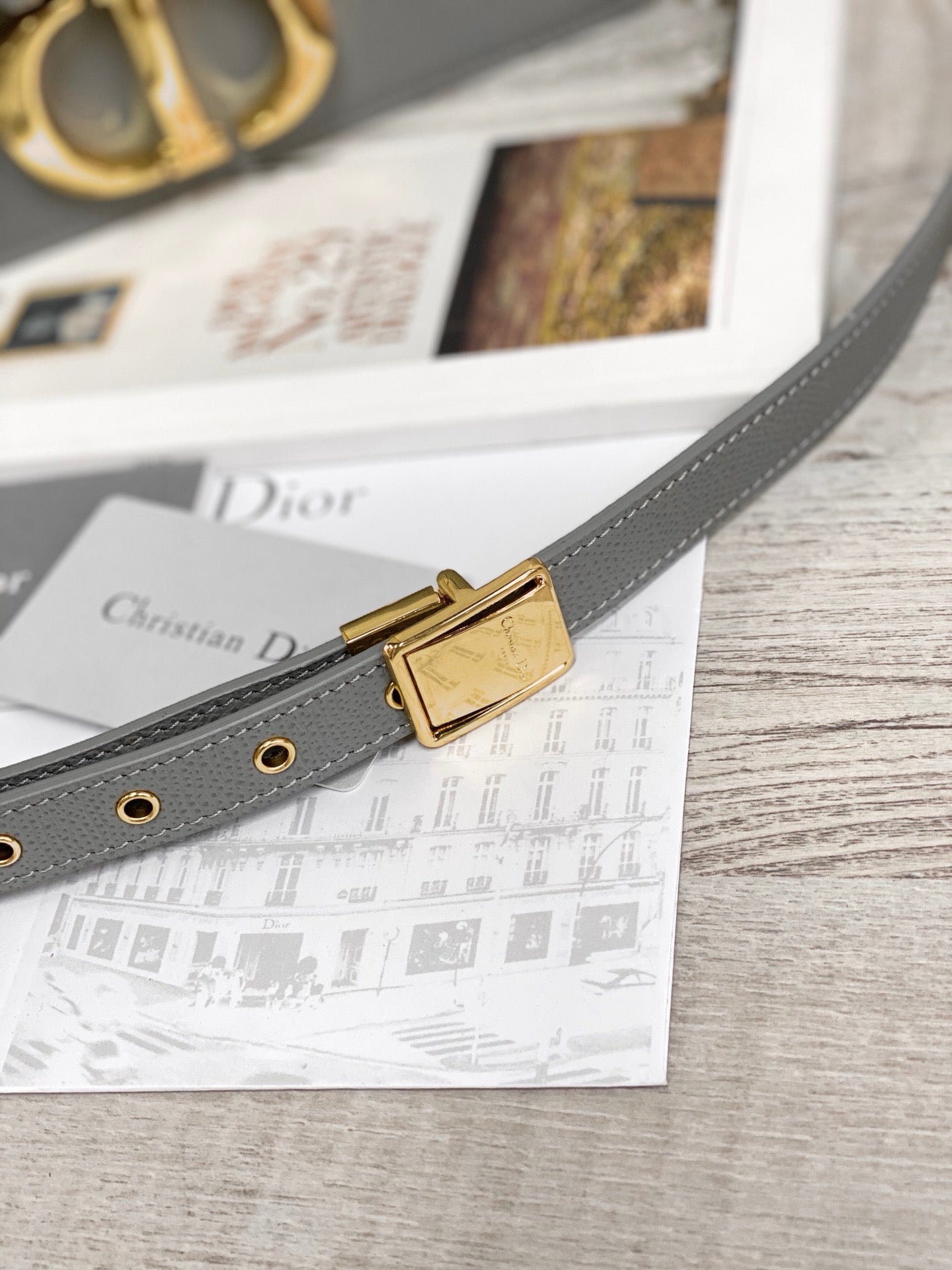 Dior 蒙田 30 Montaigne系列-24cm-金扣-牛皮手掌紋-石灰色