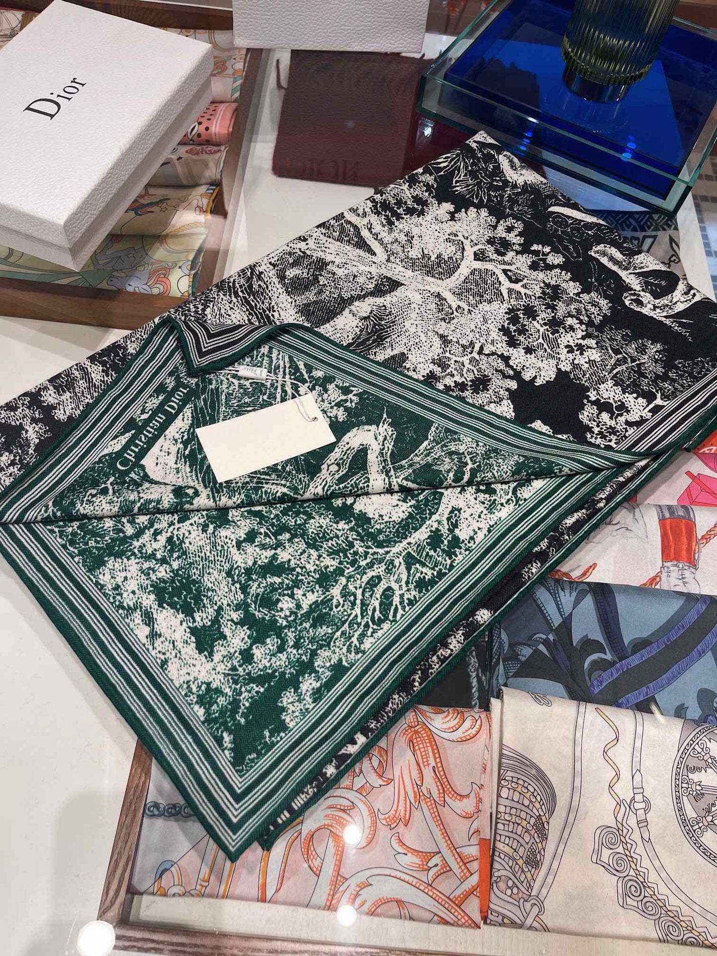 迪D家-叢林雙面異色絲絨方巾