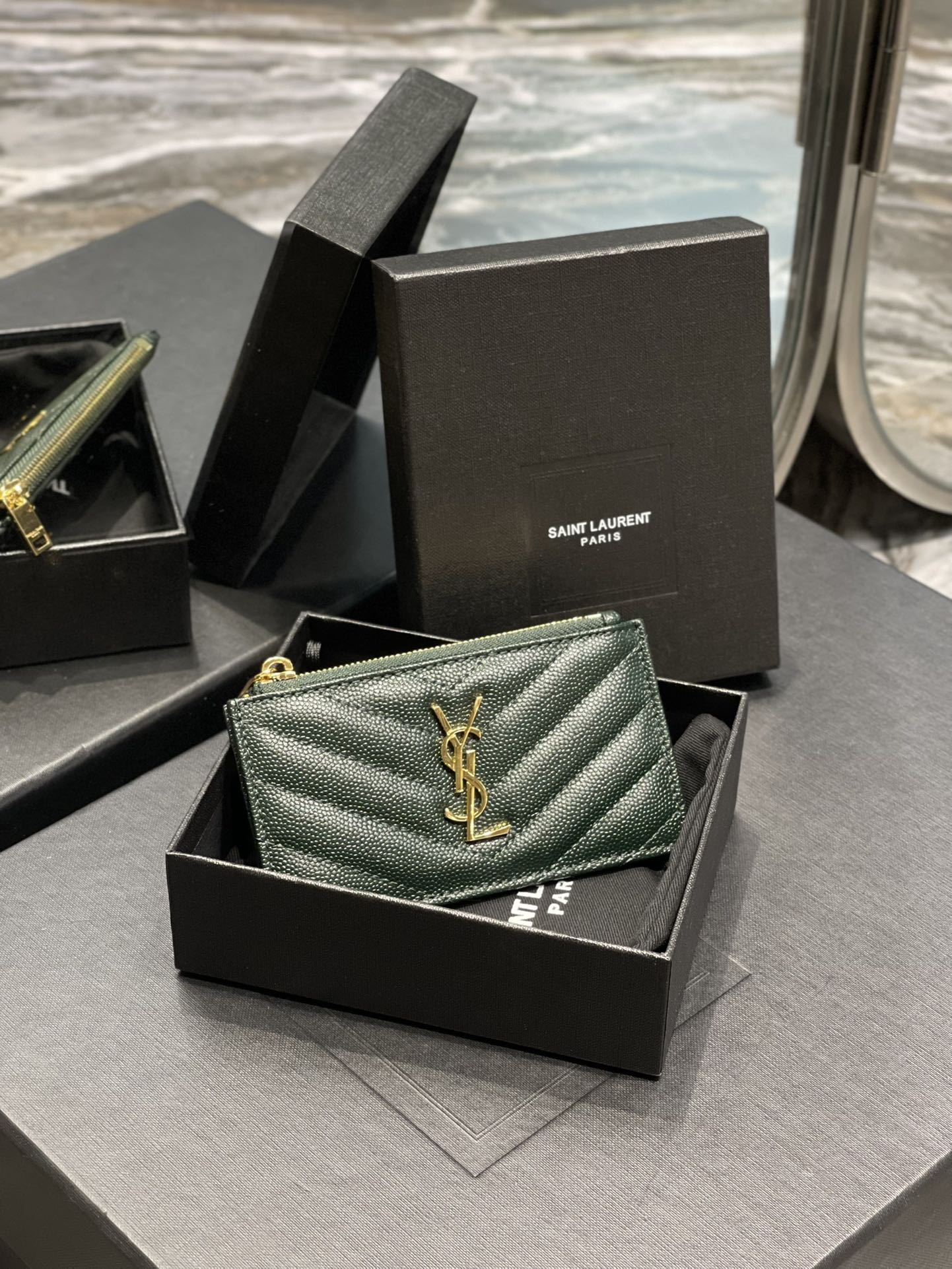 YSL 新品卡包_綠色金扣