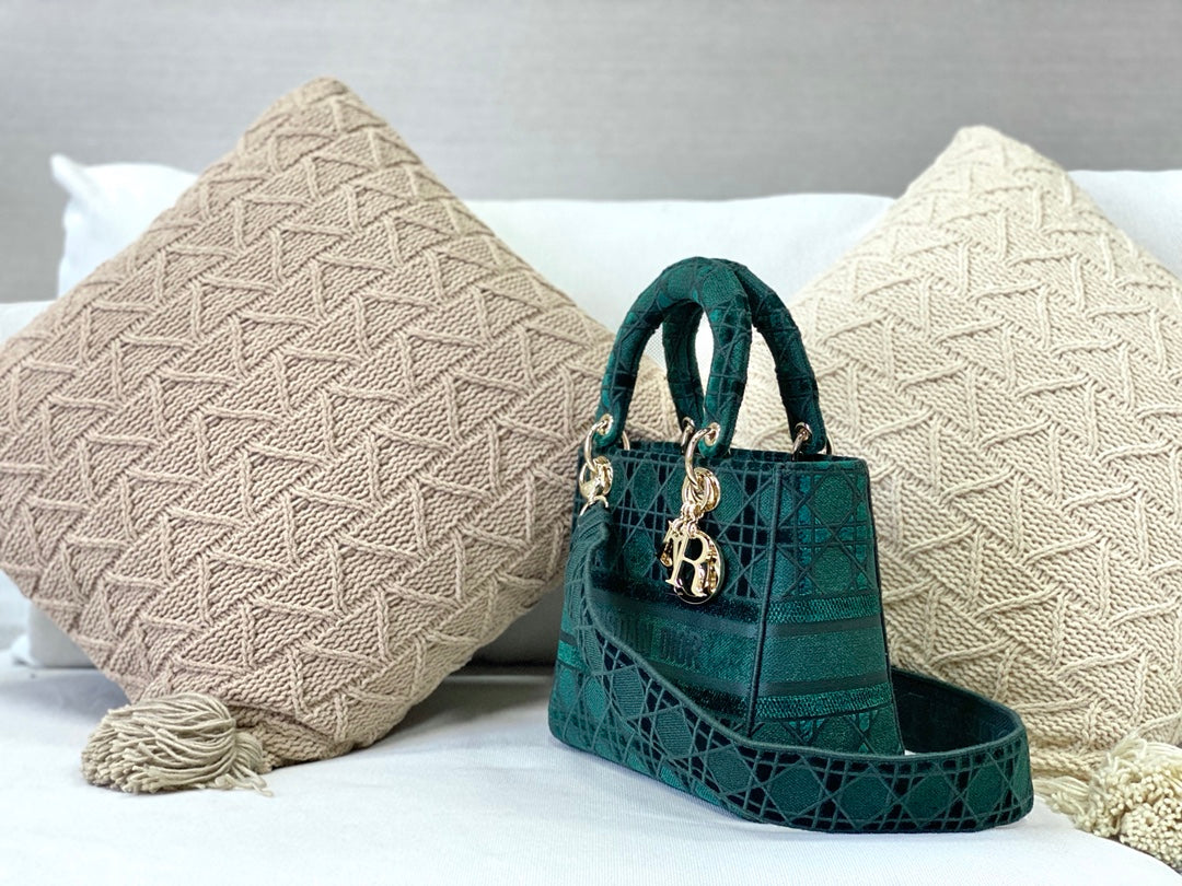 Dior Lady D-Lite黛妃包-天鵝絨刺繡綠色