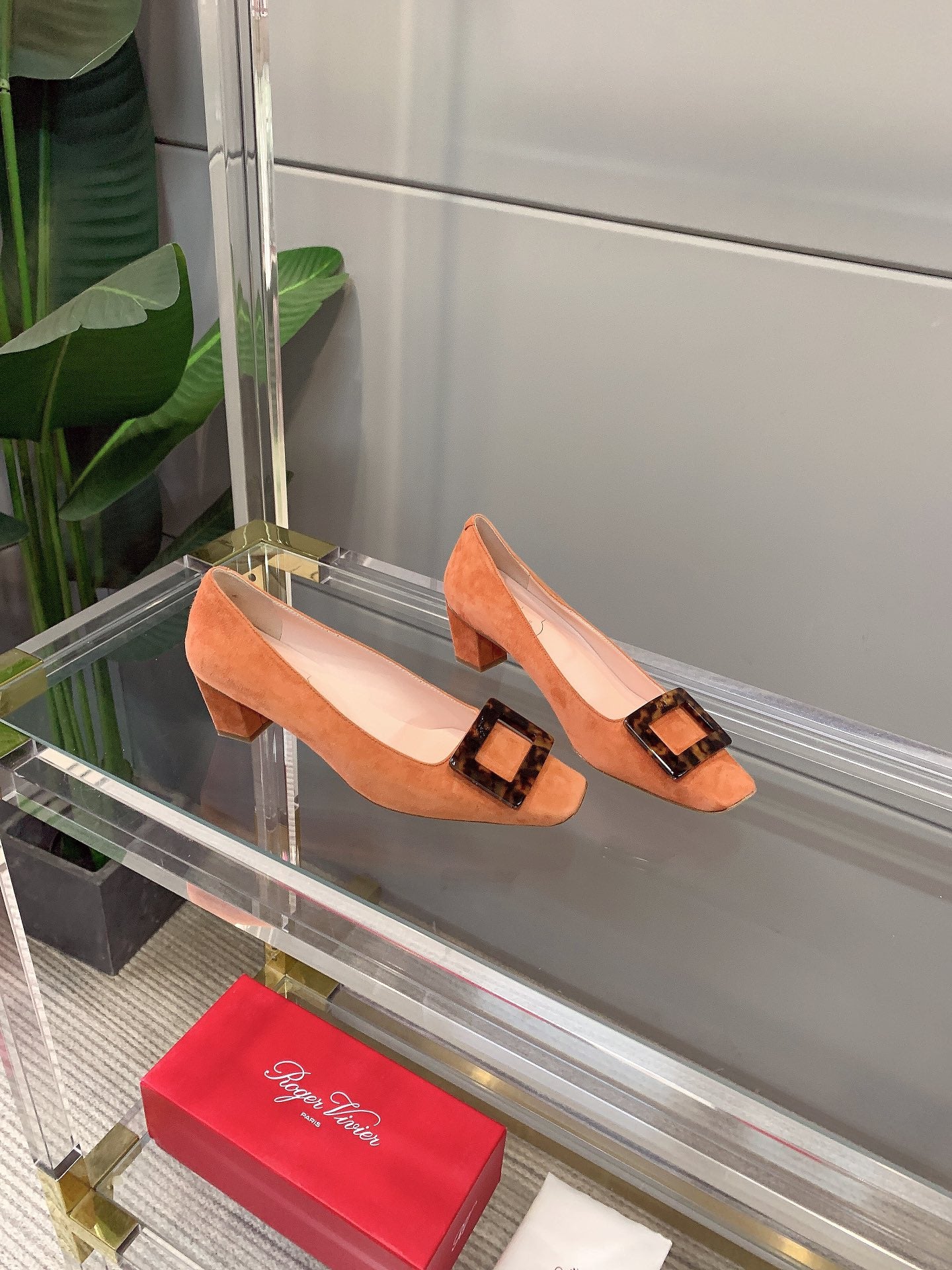 Roger Vivier Belle玳瑁扣方頭鞋