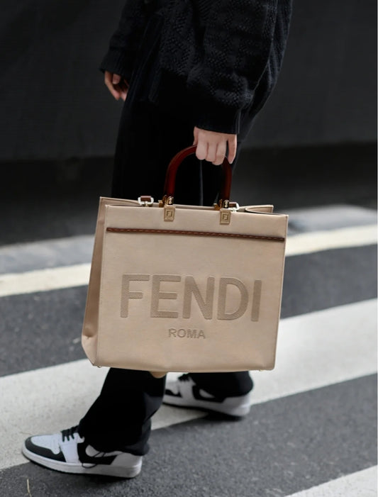 芬F家-Fendi Sunshine-中號駝色帆布手提袋