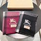 Burberry 平紋細紗鑲嵌立體紗線圍巾
