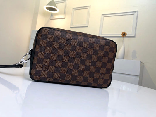 Lou-Kasai 棋盤格咖色 手拿包