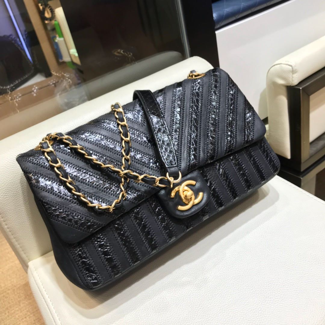 小香家-2018秋冬 油蠟蛇皮拼接小羊布紋 CF包