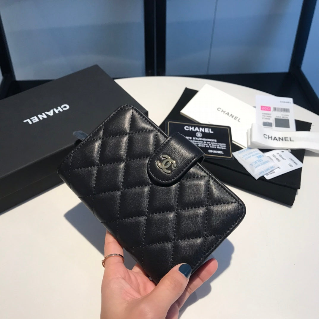 Chanel CF系列中夾-黑色羊皮銀扣