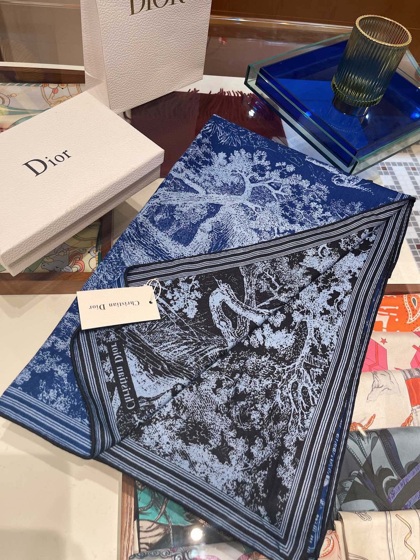 迪D家-叢林雙面異色絲絨方巾