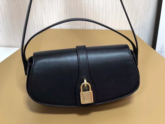 賽C家-Mini Tabou Clutch 鎖頭飾腋下包 黑色 平紋牛皮革