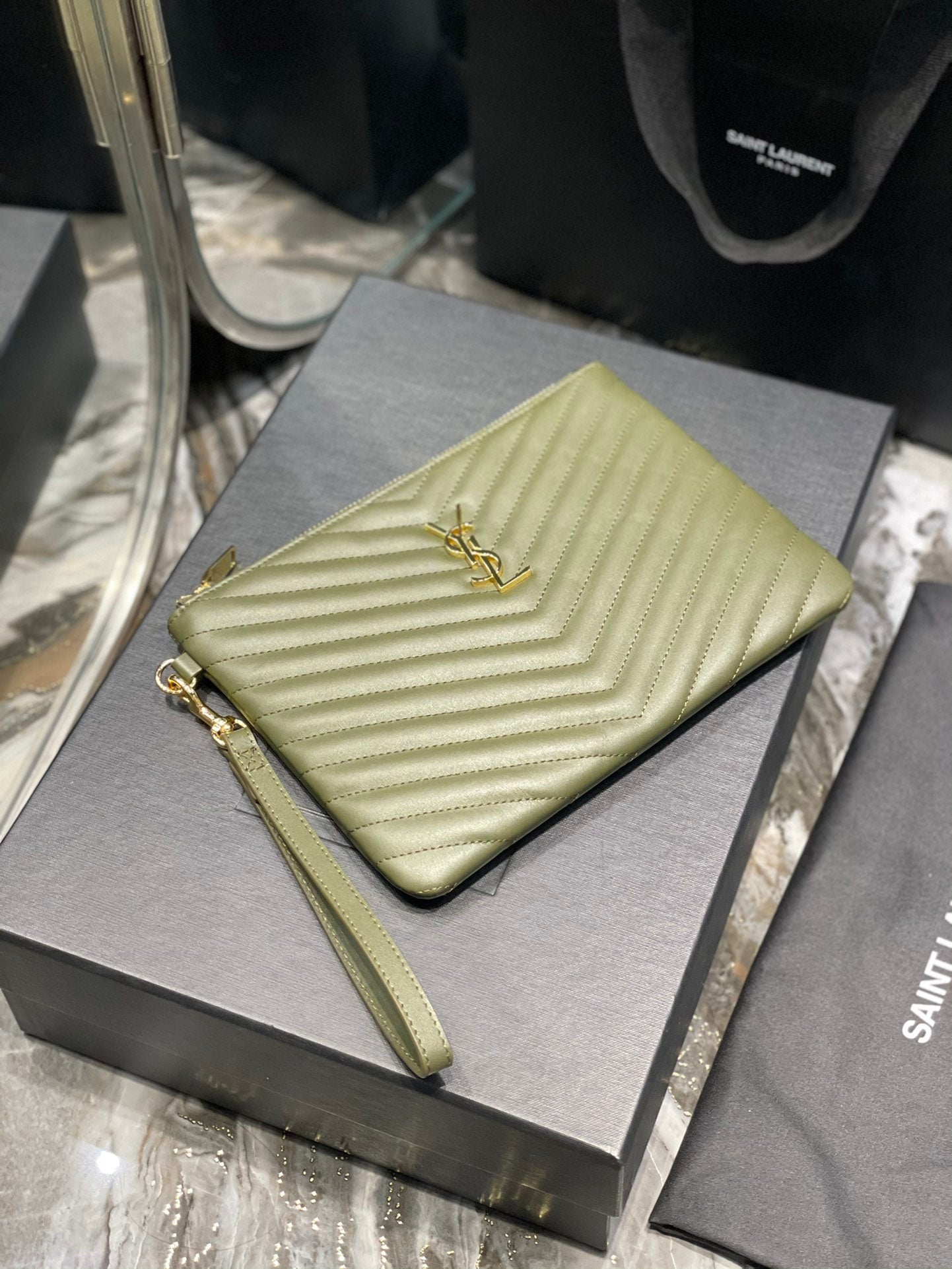 YSL 提花拼接文件手拿包-綠色金扣-24cm