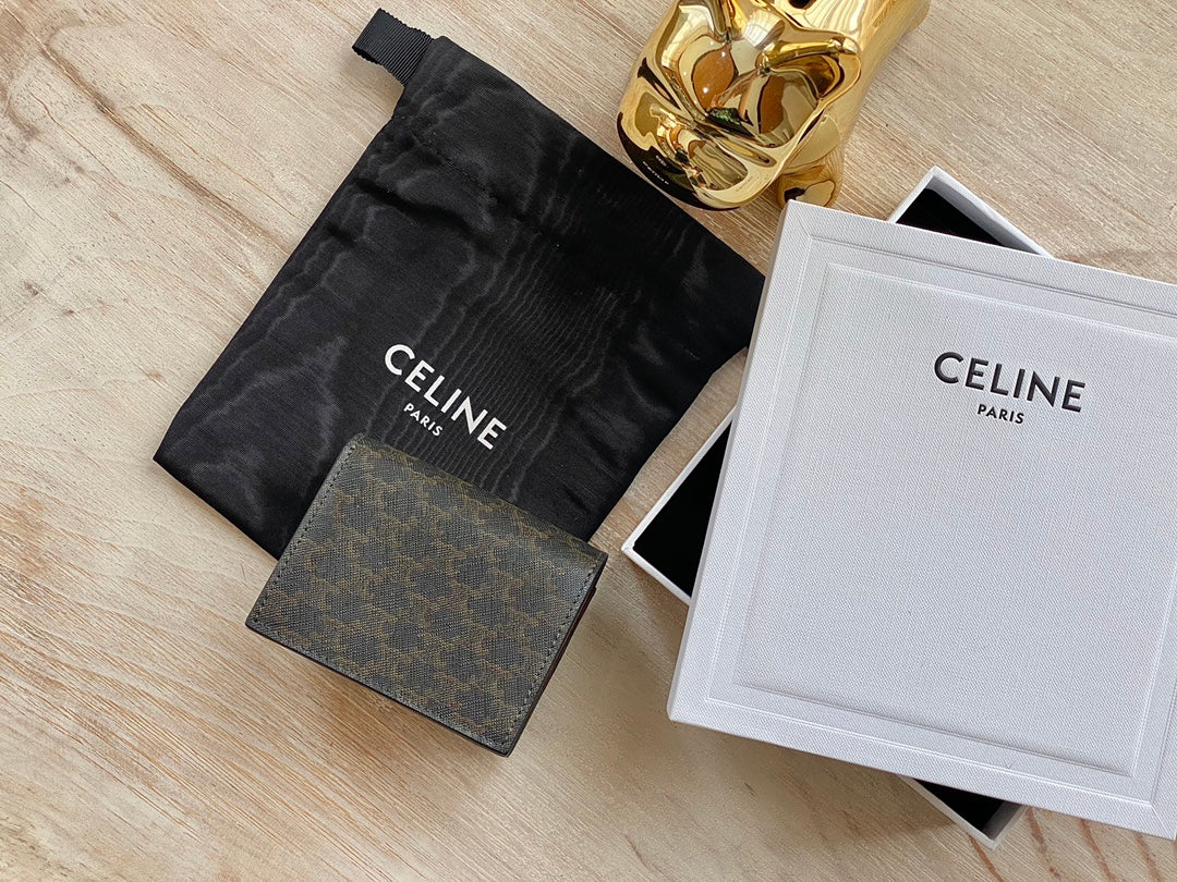 熱銷款 Celine TRIOMPHE人造革和羊皮革名片夾／卡包