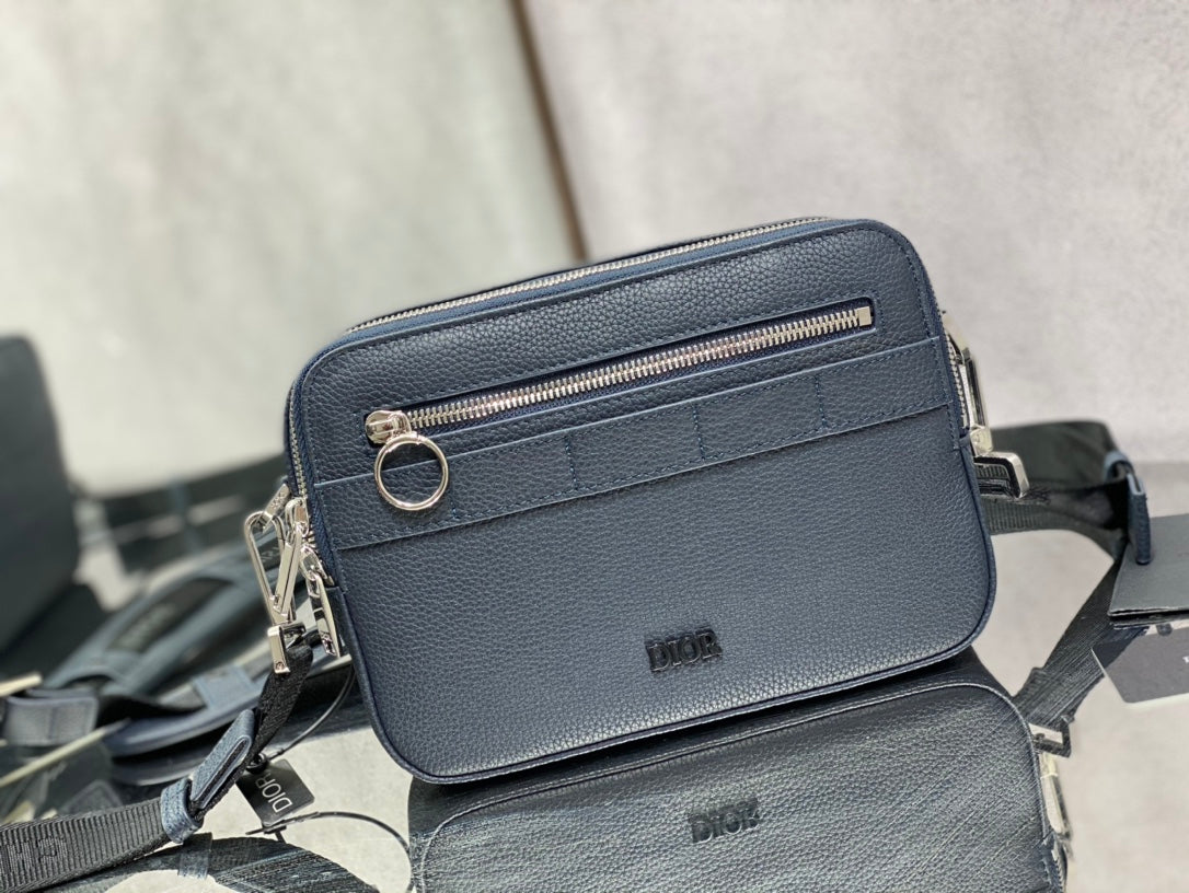Dior 經典相機包-22*15*5cm