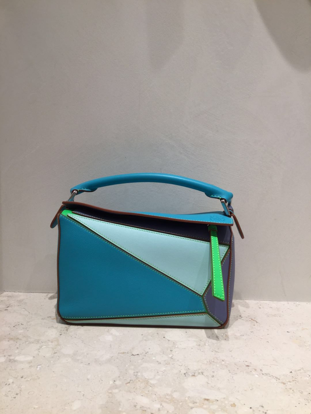 羅L威-Puzzle bag mini 冰淇淋色系列 24cm