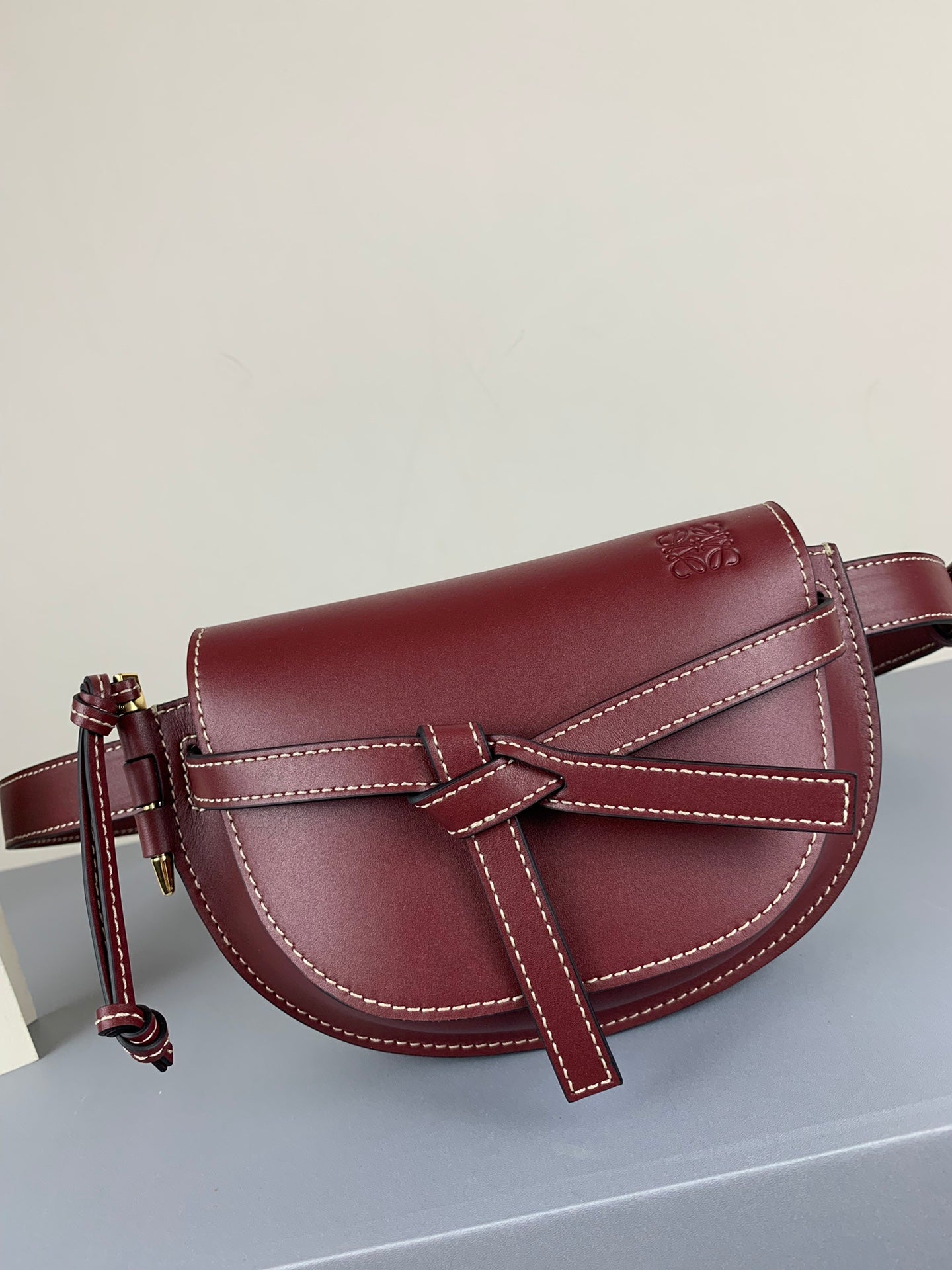 羅L威-Gate 腰包 15*12.5*8cm
