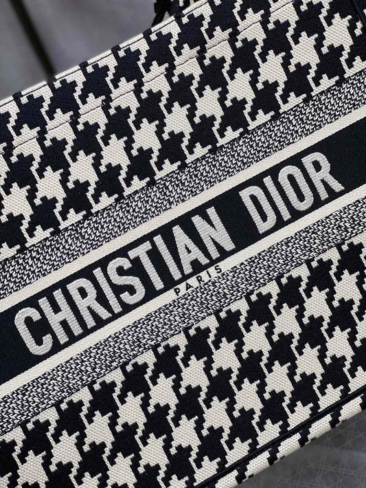 Dior Book Tote-小號36.5cm-黑色千鳥格