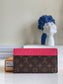 LV M58417 粉紅老花 信封式Pallas錢夾