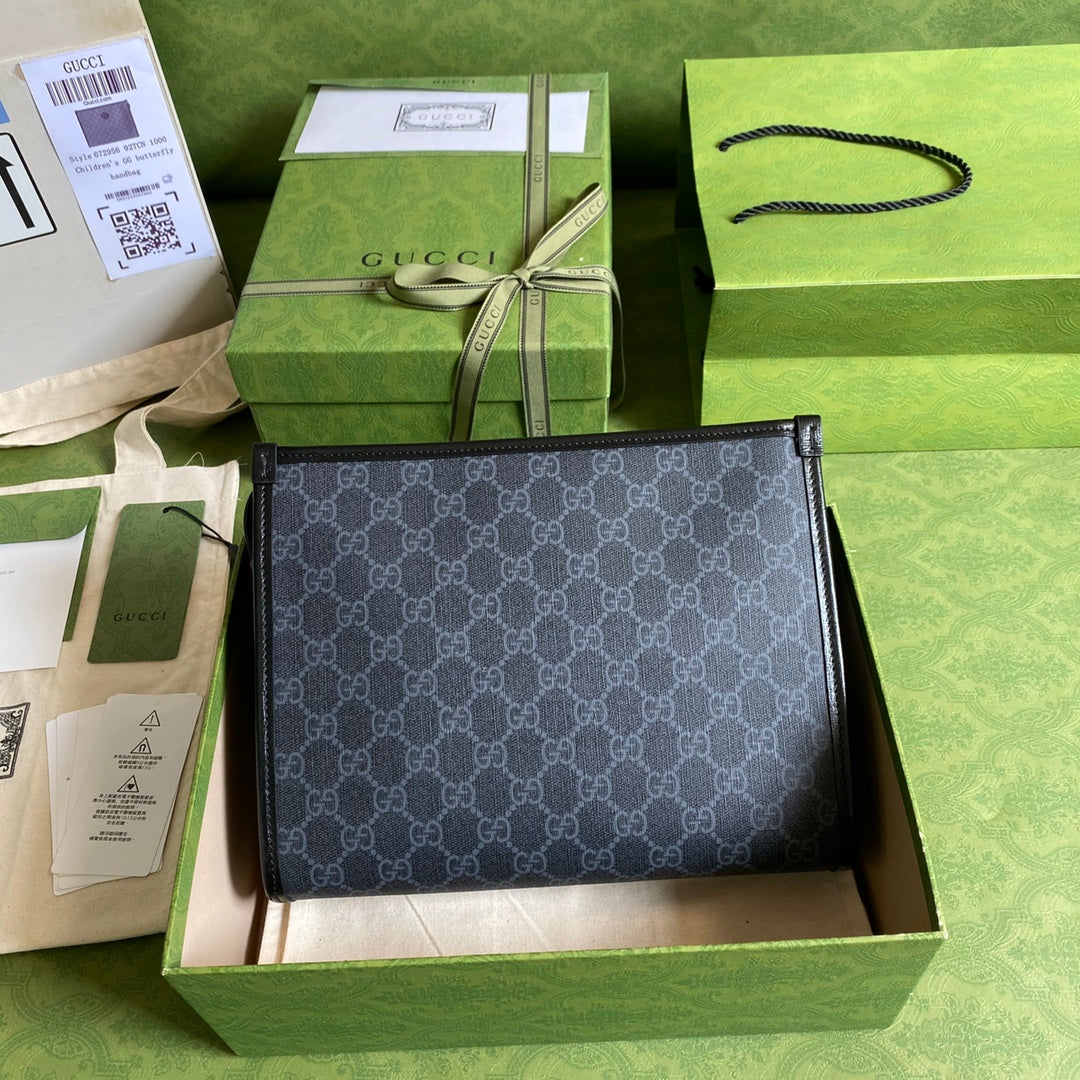 Gucci 男款手拿包