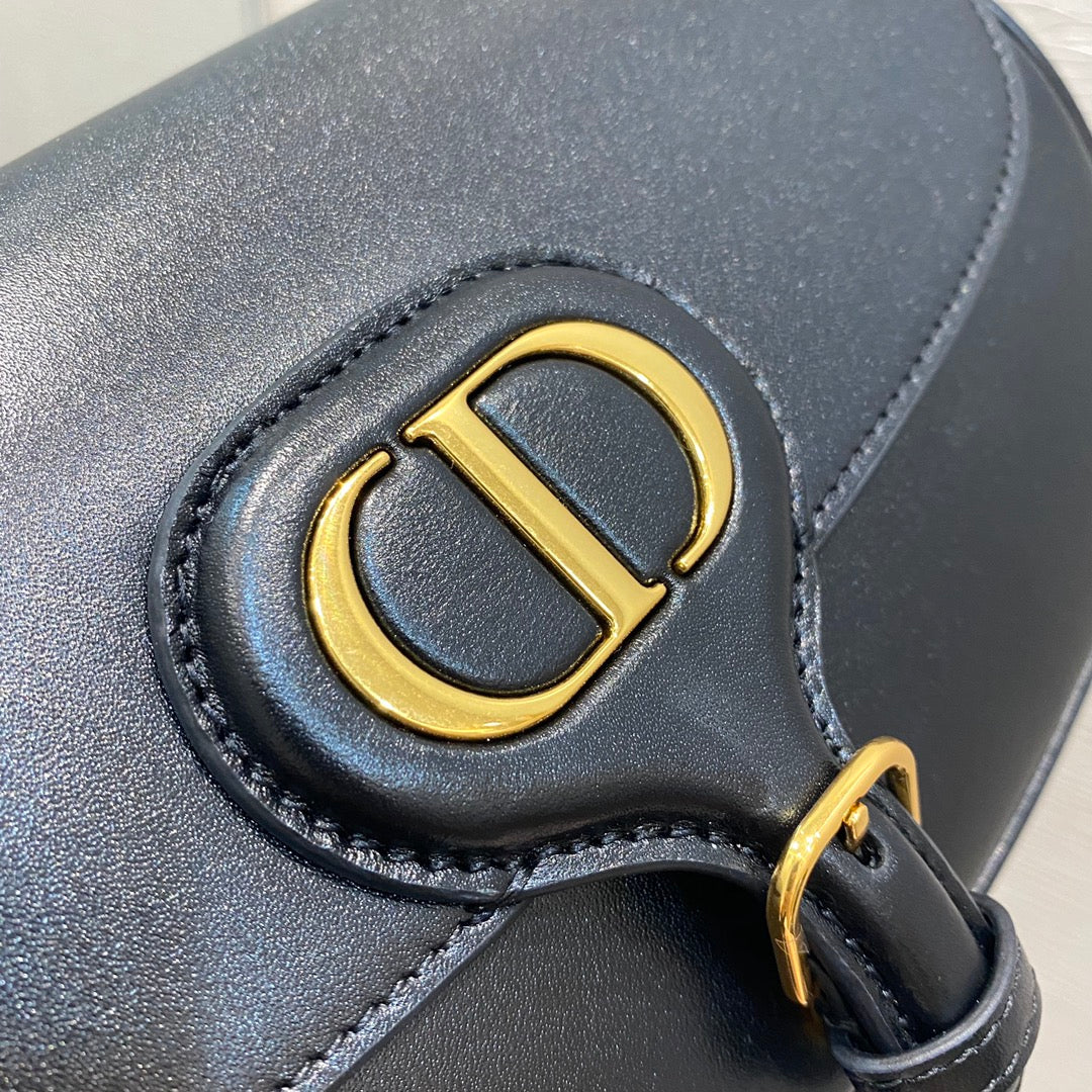 Dior Bobby系列 East-Wes 腋下包 黑色