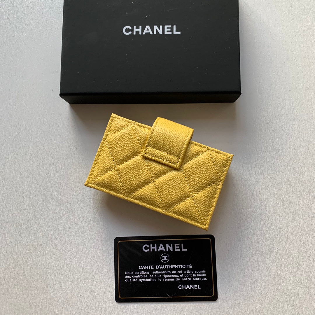 Chanel 多隔層風琴卡包