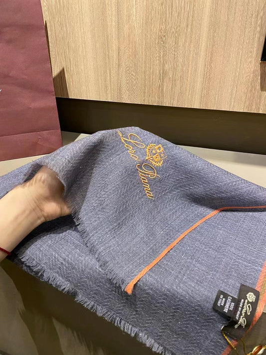 L-Piana 100%羊絨純色系水毛人字紋金斯圍巾-200隻水絨紗線-90*200cm