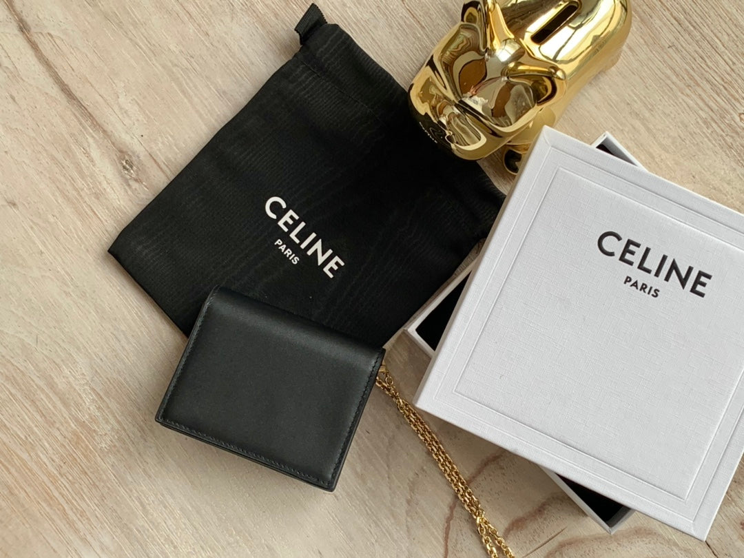 Celine 亮澤牛皮革鏈條卡包