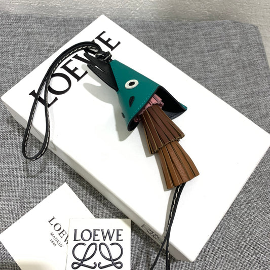 Loewe 包包掛飾
