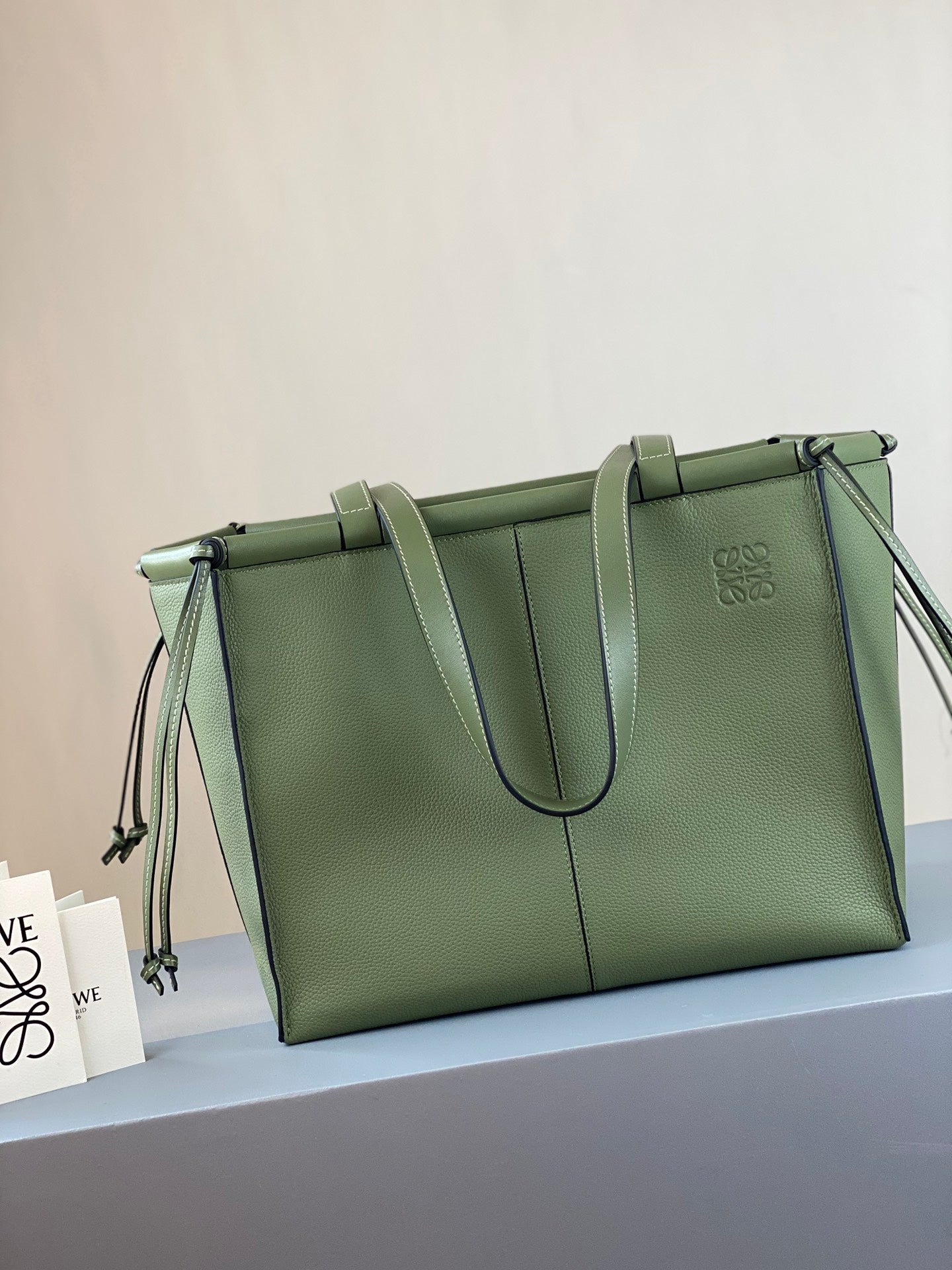 羅L威-Cushion tote 小號