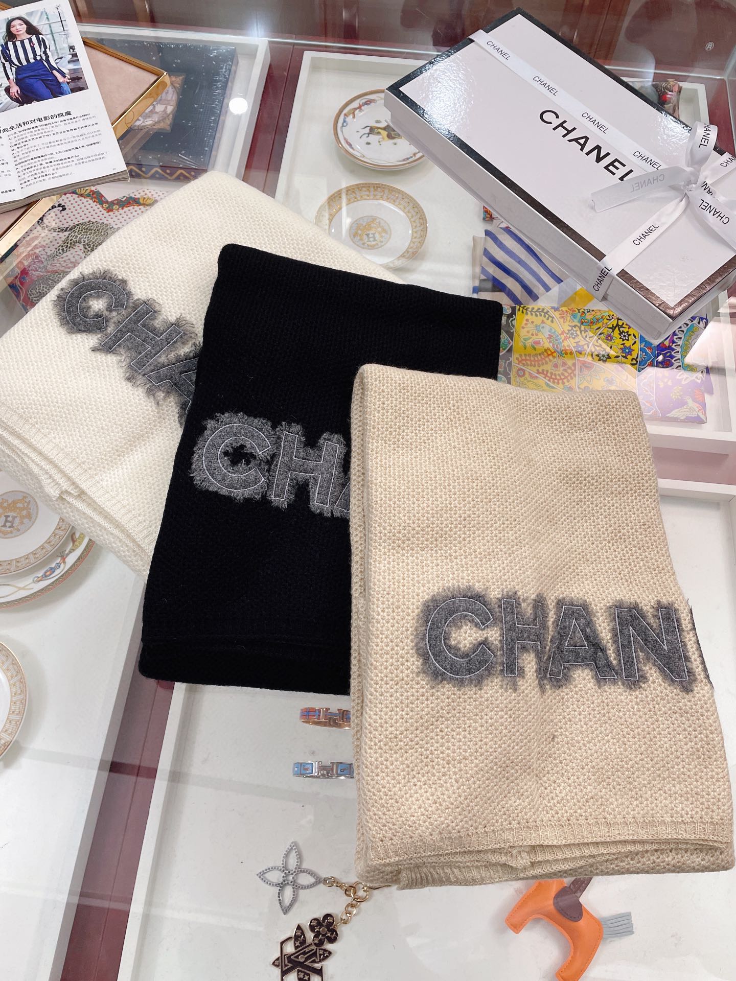 Chanel 羊絨圍巾