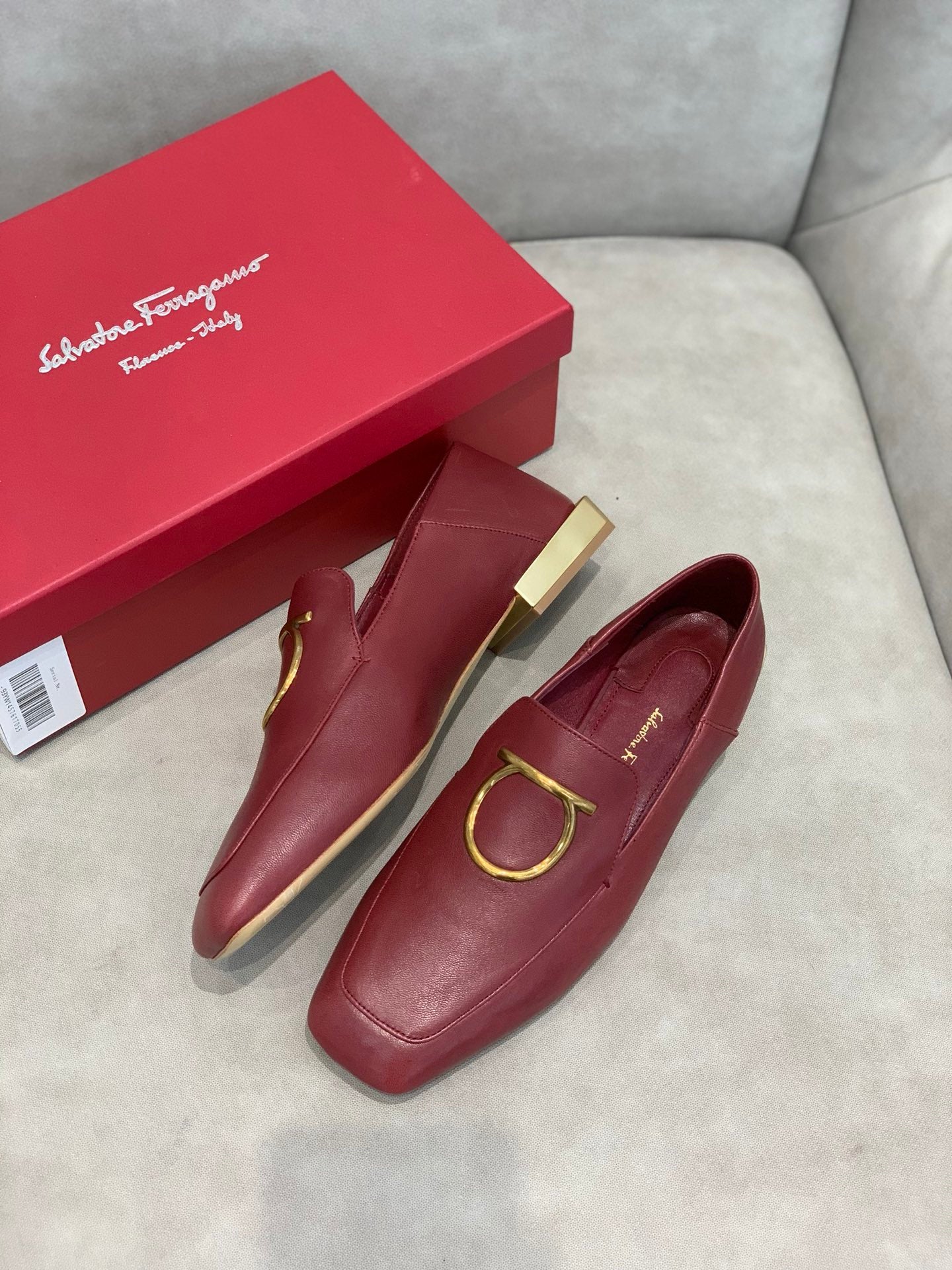 Salvatore Ferragamo鞋-菲拉格慕 馬蹄釦 2cm跟 樂福鞋 紅