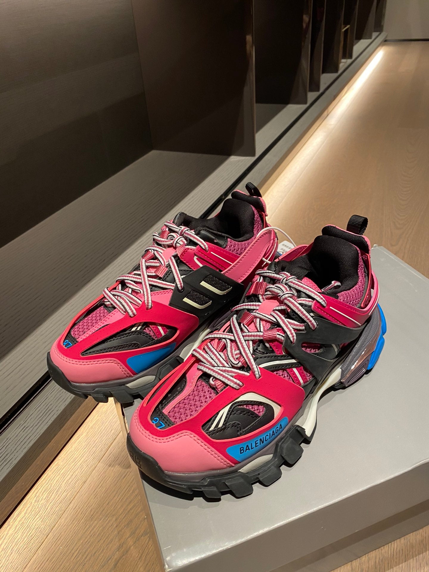 Balenciaga 巴黎世家-老爹鞋