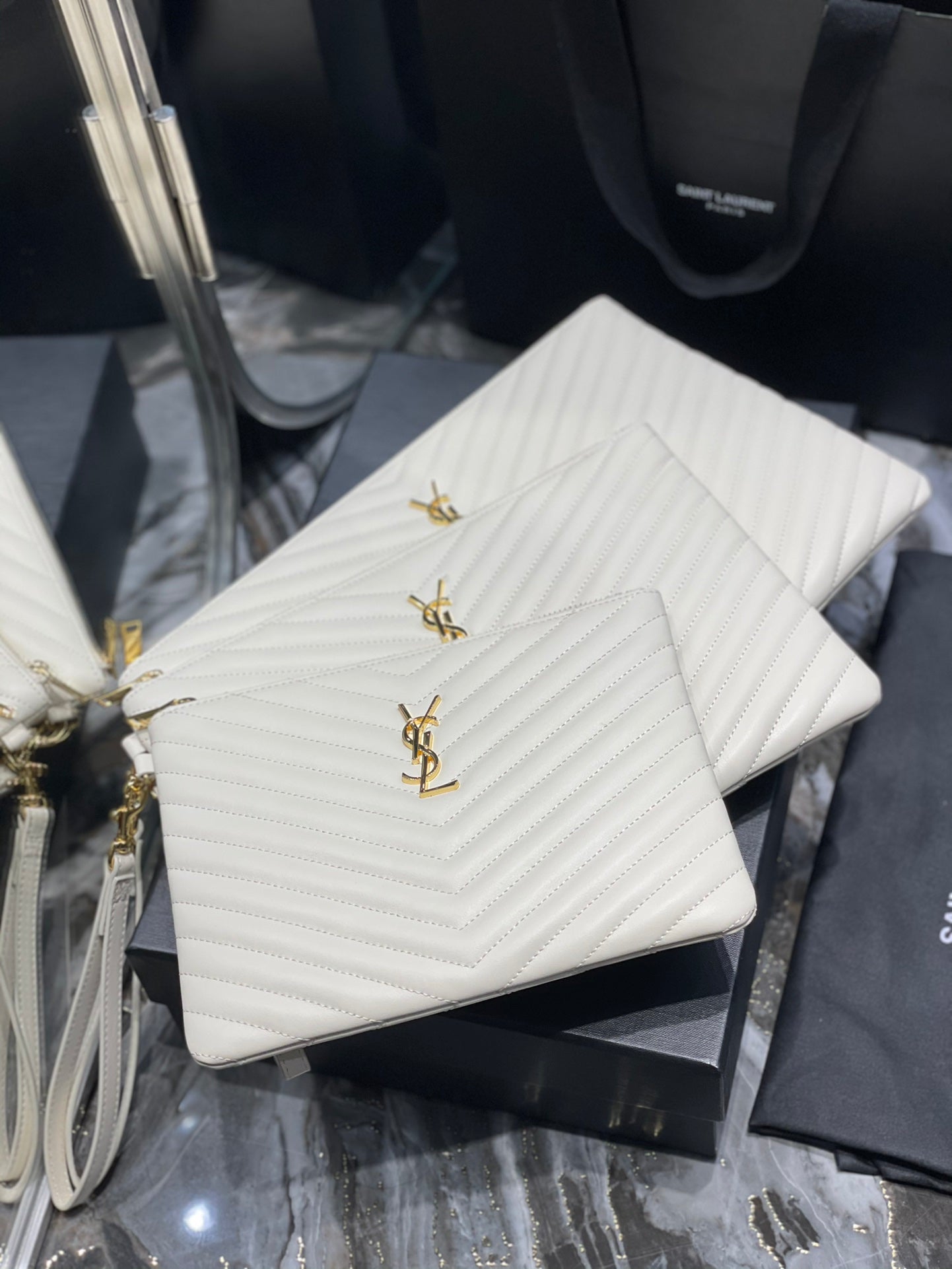 YSL 提花拼接文件手拿包-白色金扣-全尺寸集合