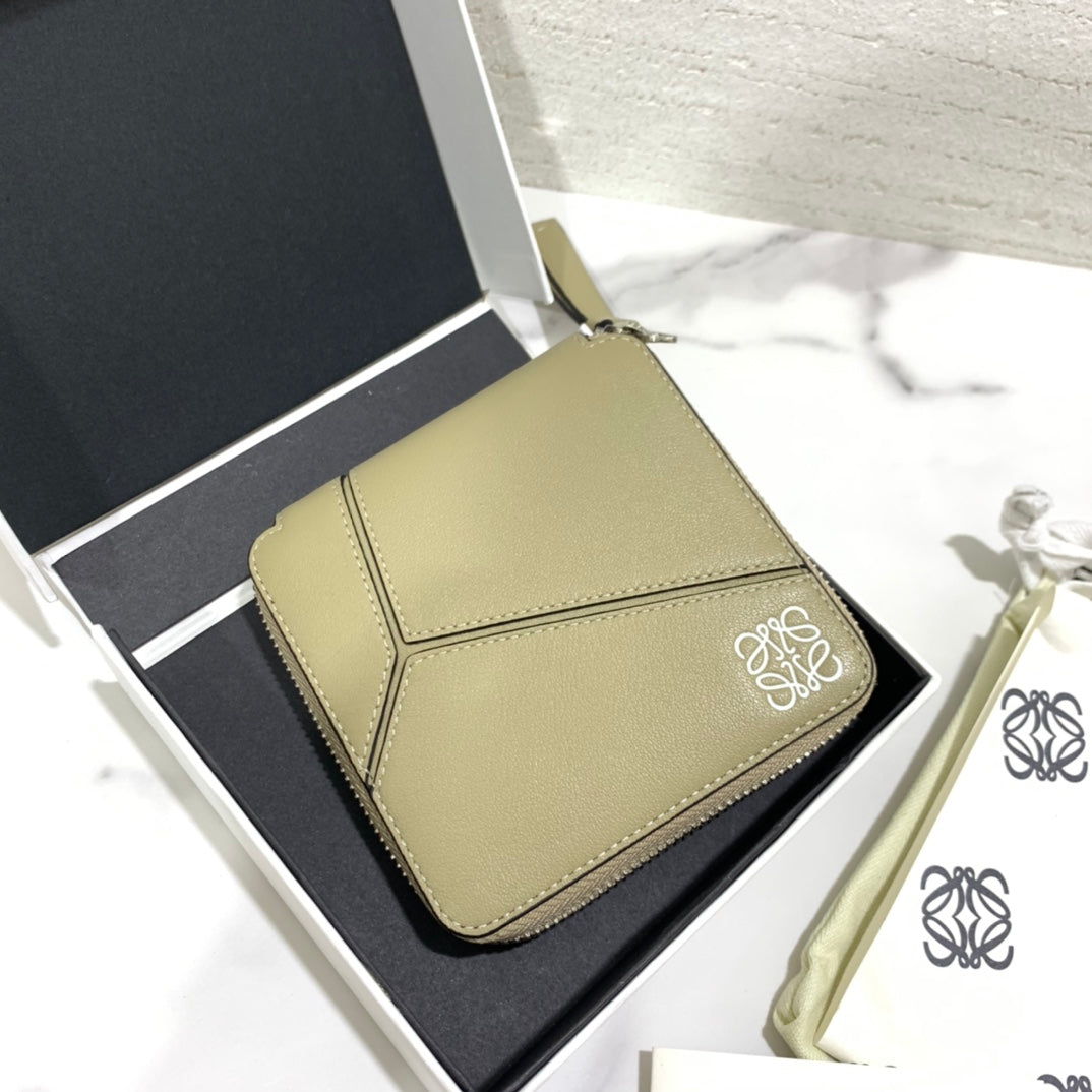 Loewe Puzzle系列 拉鍊短夾