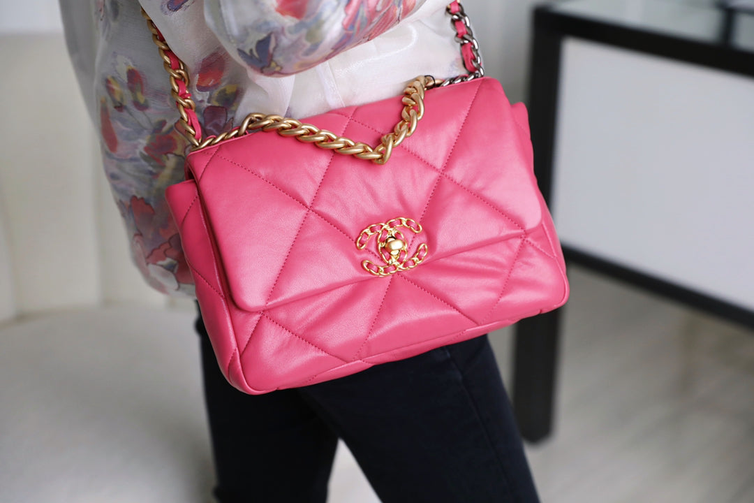 Chanel 19Bag-小號唇膏粉