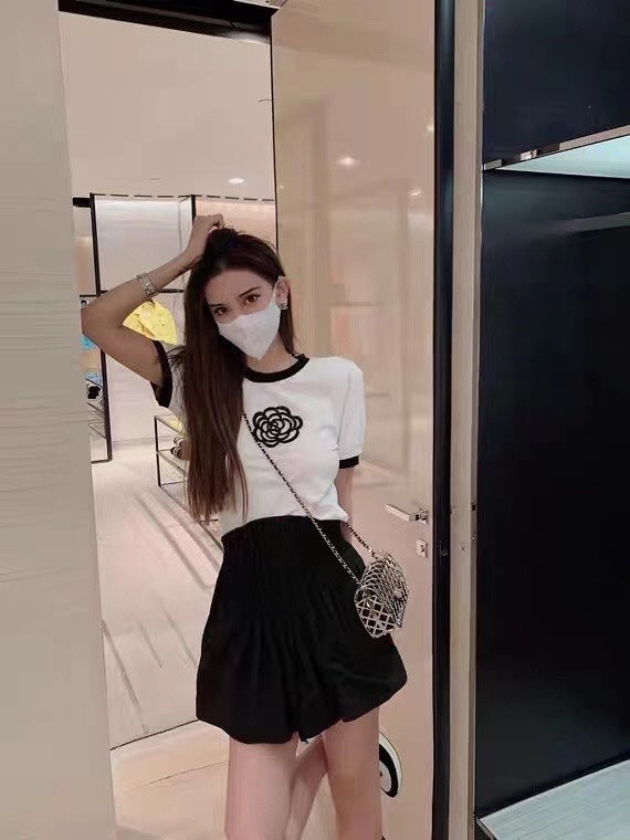 小香家-T-Shirt 白色