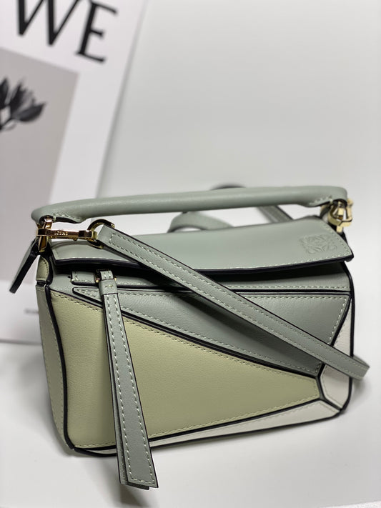 羅L威-Puzzle bag mini 小牛皮