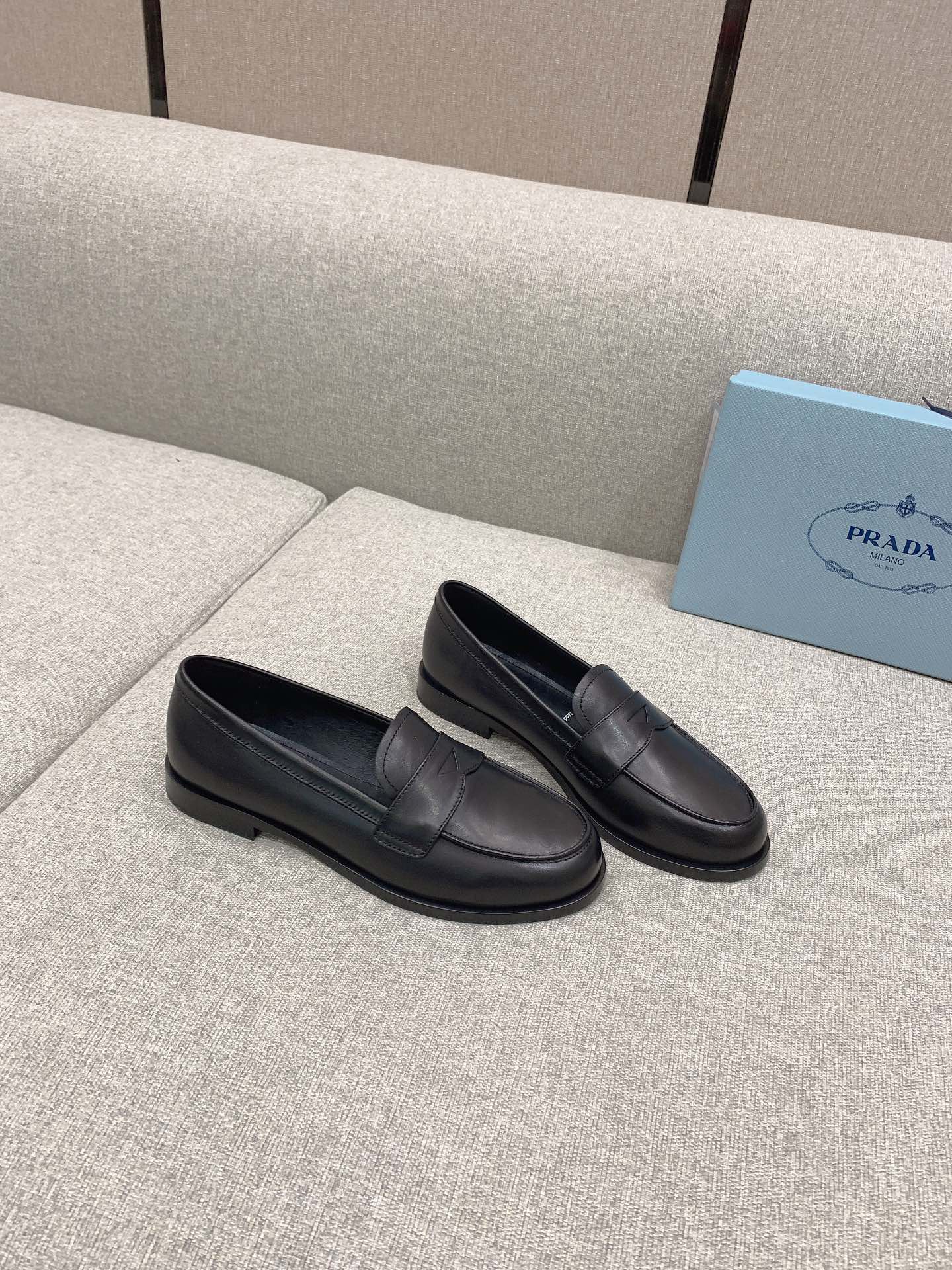 Prada 鞋-Prada 平底樂福鞋