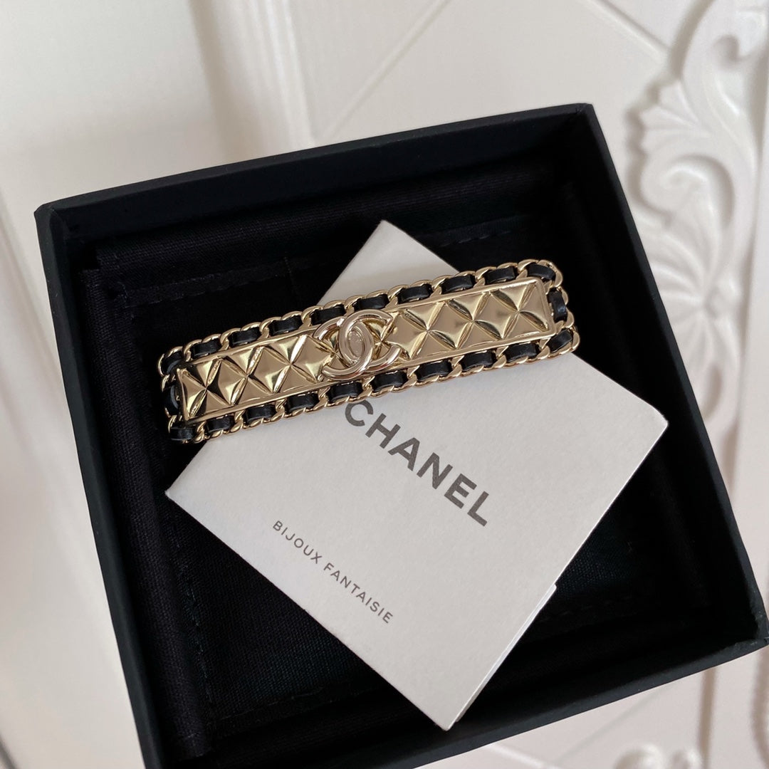 Chanel 髮夾