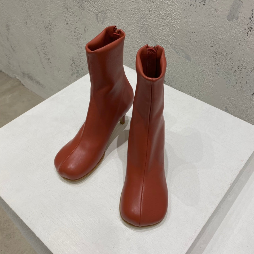 B編織-22ss 英倫高跟靴 全牛皮（35-39，40-42可訂製）