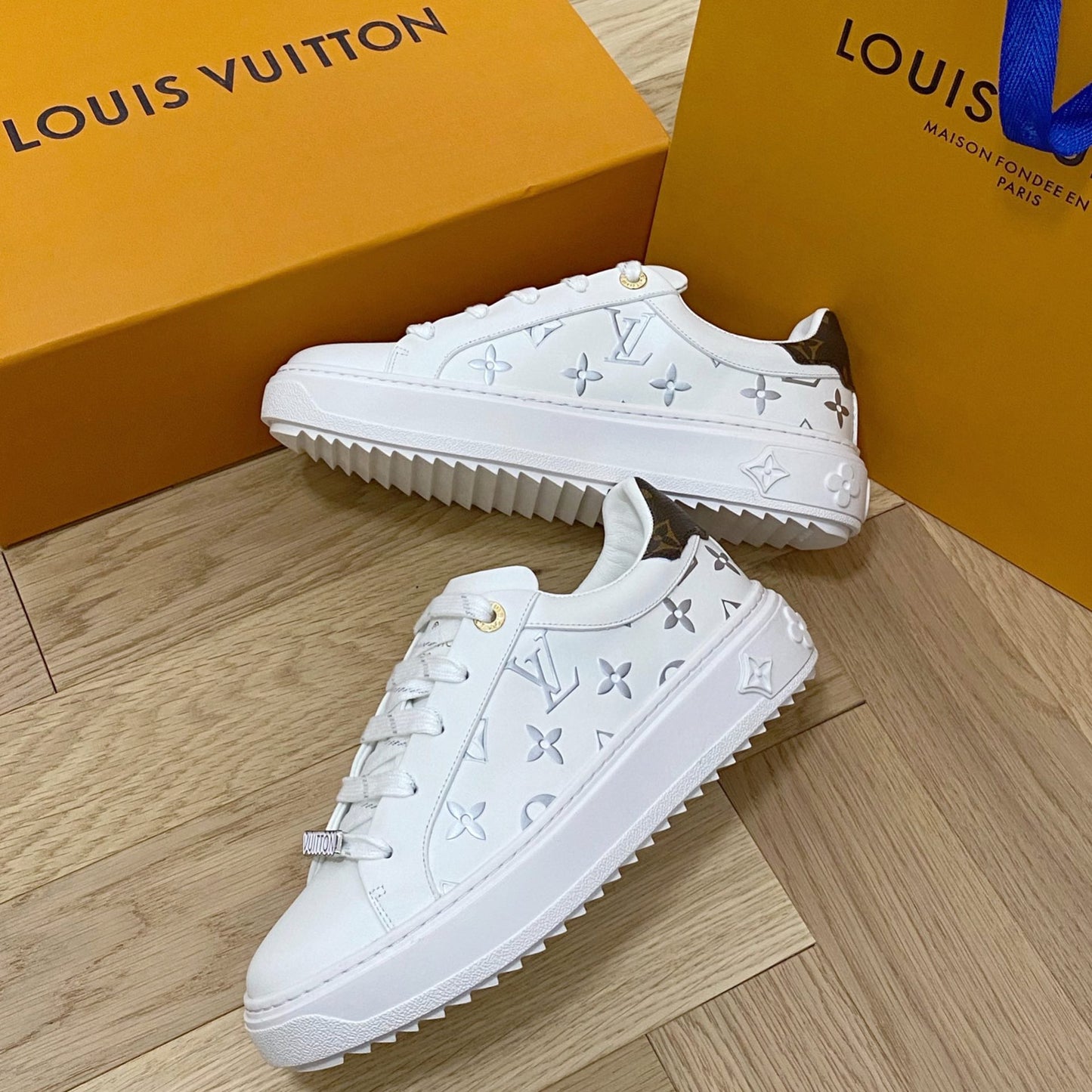 LV鞋-LV Time Out 厚底小白鞋（銀）